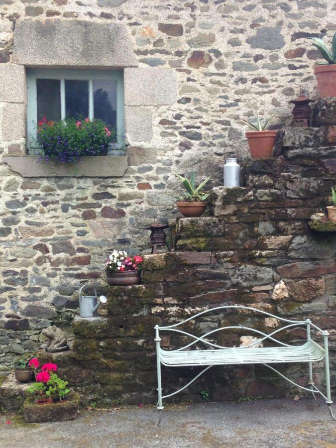 Le Petit Chateau, Matisse Noyal-Pontivy Exterior foto